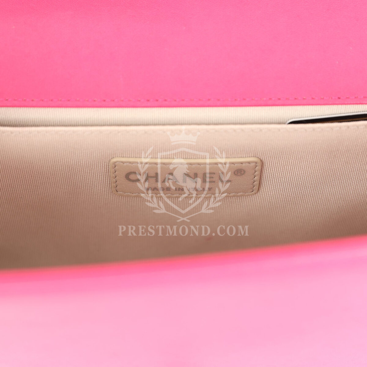 Chanel Medium Boy Bag Pink Lambskin Aged Ruthenium Hardware — изображение 9