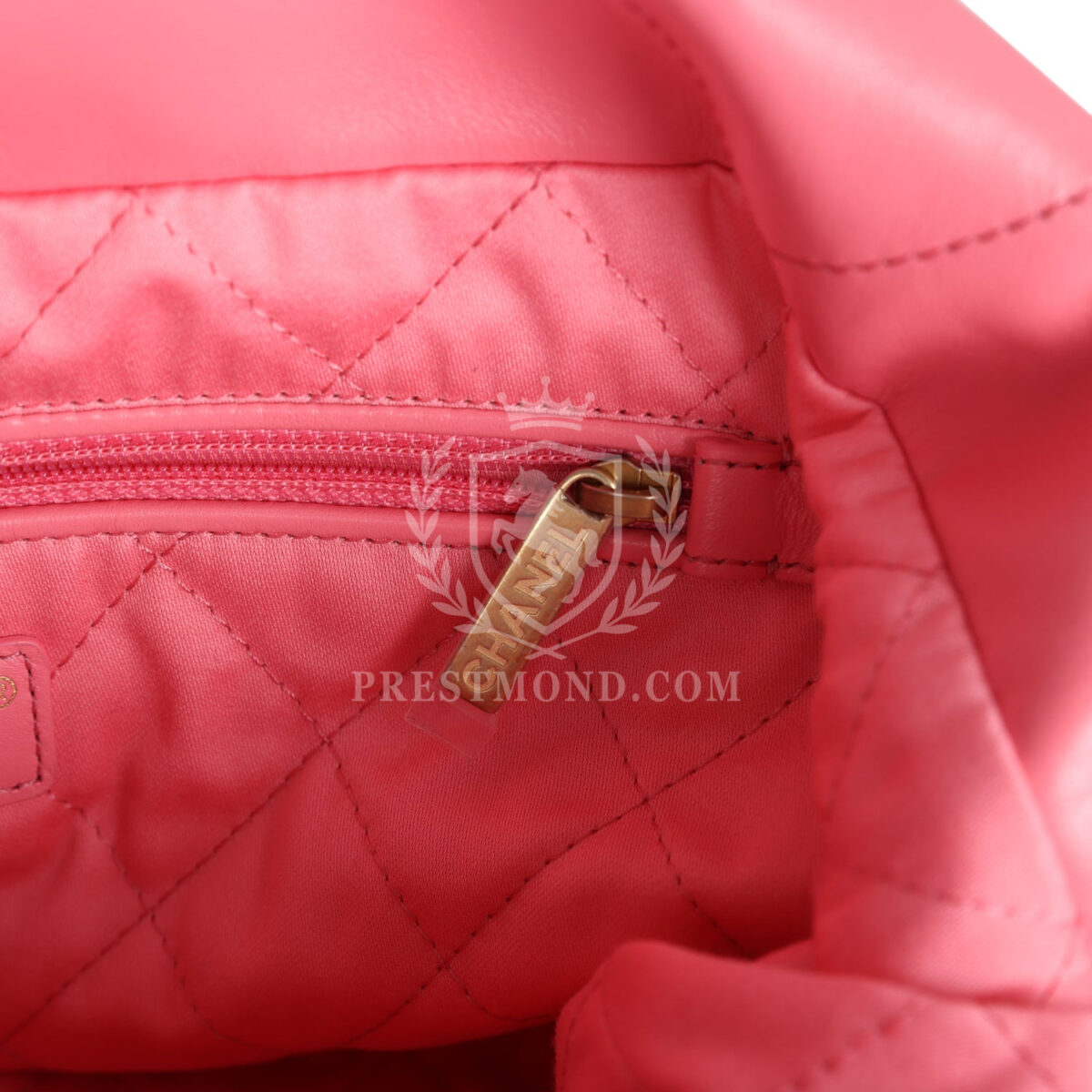 Chanel Small 22 Bag Pink Calfskin Gold Hardware — изображение 11