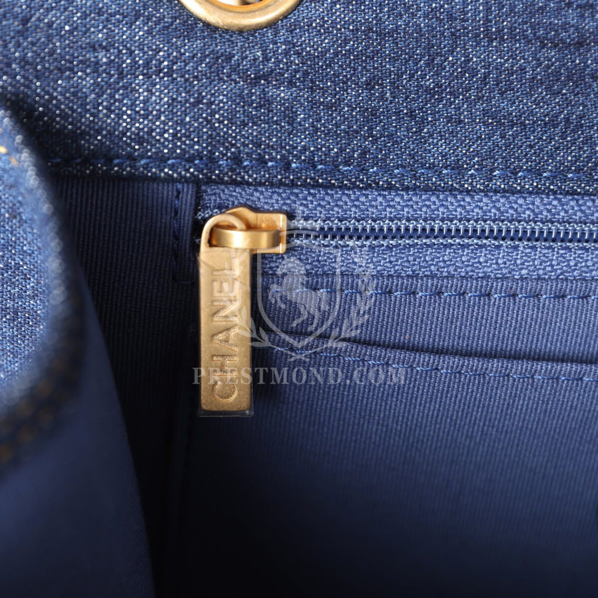 Chanel Square Flap Backpack Blue Denim Antique Gold Hardware — изображение 11