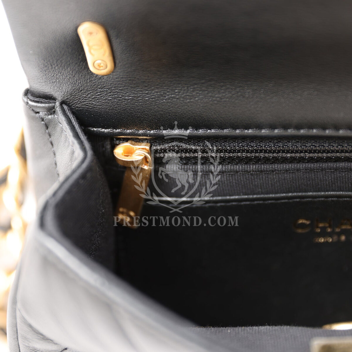 Chanel Mini Charms Flap Bag Black Lambskin Brushed Gold Hardware — изображение 11