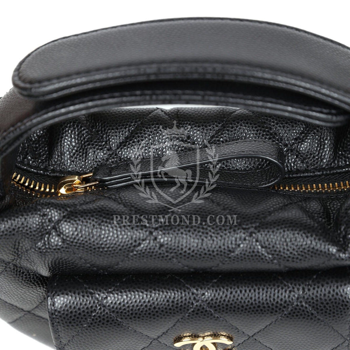 Chanel Mini Round Hobo Pouch Bag Black Caviar Gold Hardware — изображение 7