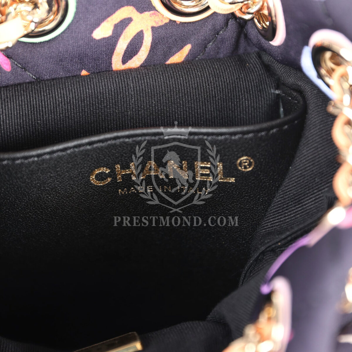 Chanel Medium CC Drawstring Backpack Multicolored Printed Fabric Light Gold Hardware — изображение 10