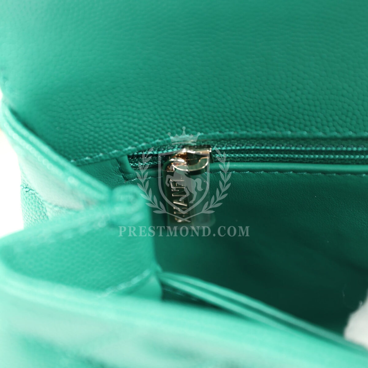 Chanel Small Coco Top Handle Flap Bag Dark Green Caviar Light Gold Hardware — изображение 10