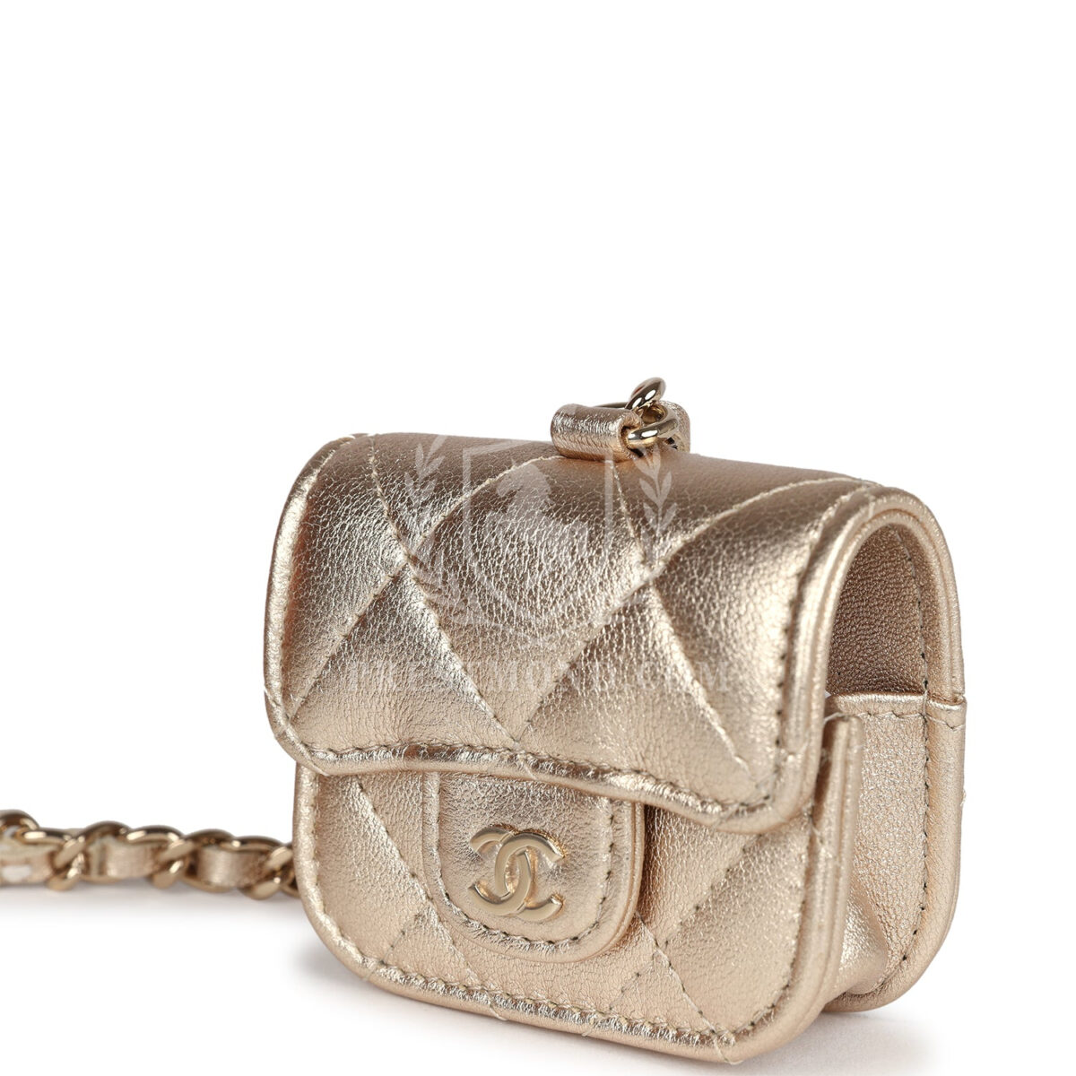 Chanel Round Clip-On Coin Purse and Airpod Pro Case Metallic Gold Goatskin Light Gold Hardware — изображение 3