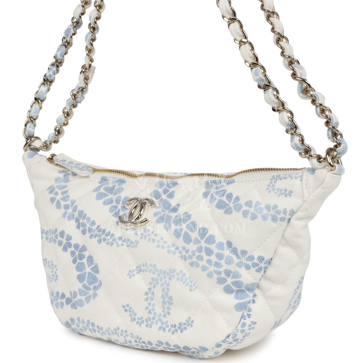 Chanel Large Coco Beach Hobo Bag in White and Blue Denim Light Gold Hardware — изображение 5
