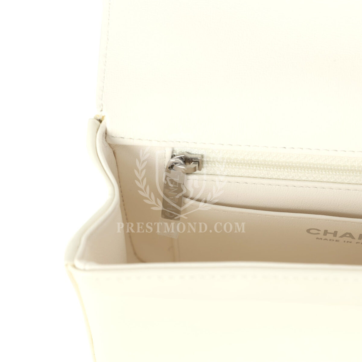 Chanel Mini Camellia Flap Bag Off White Patent Silver Hardware — изображение 11