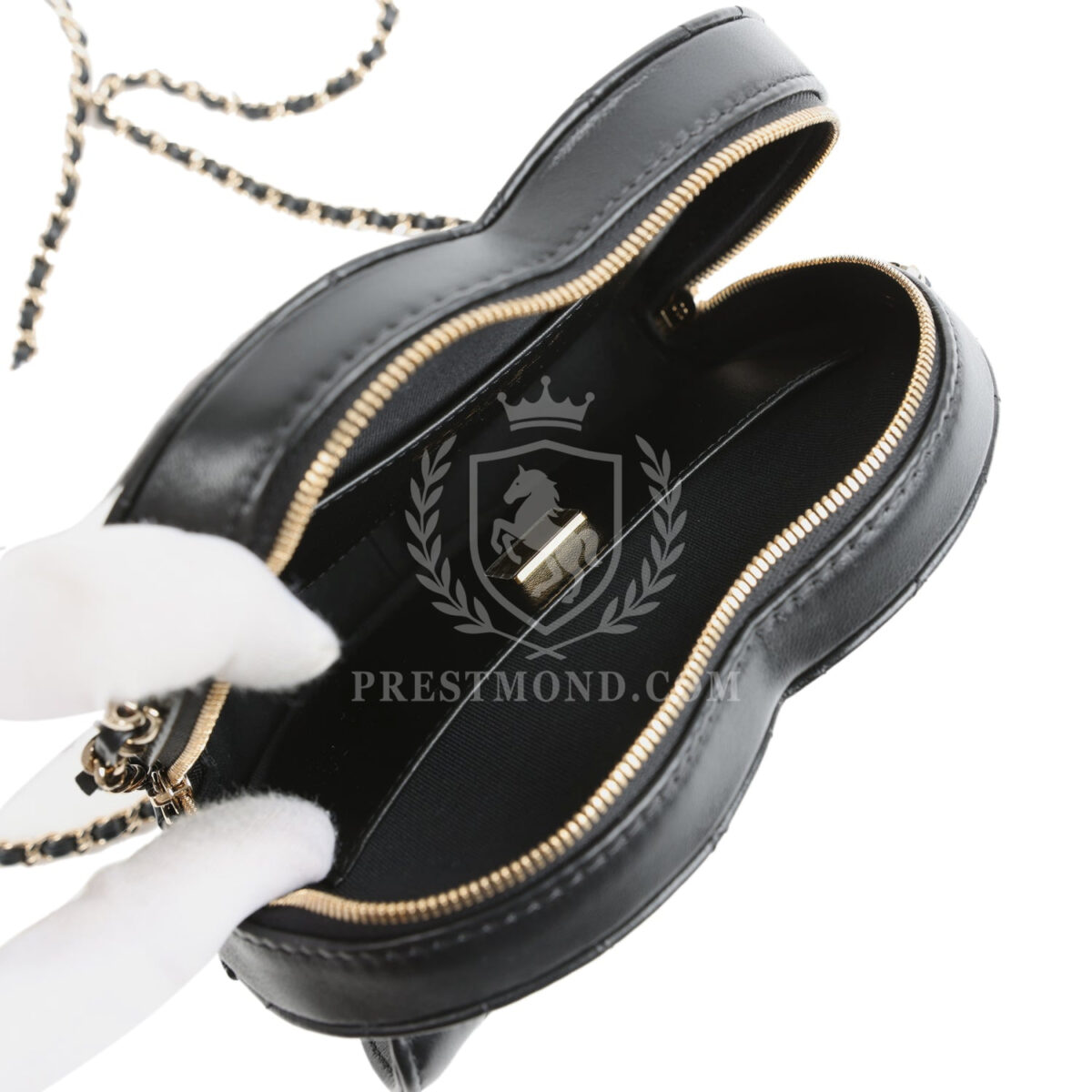 Chanel CC In Love Large Heart Bag with Chain Black Lambskin Light Gold Hardware — изображение 8