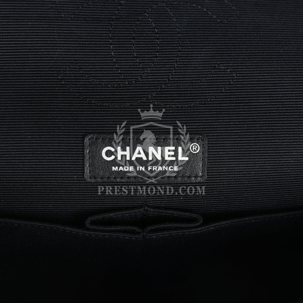 Chanel Medium Logo Ribbon Classic Double Flap Bag White and Black Canvas and Tweed Silver Hardware — изображение 8