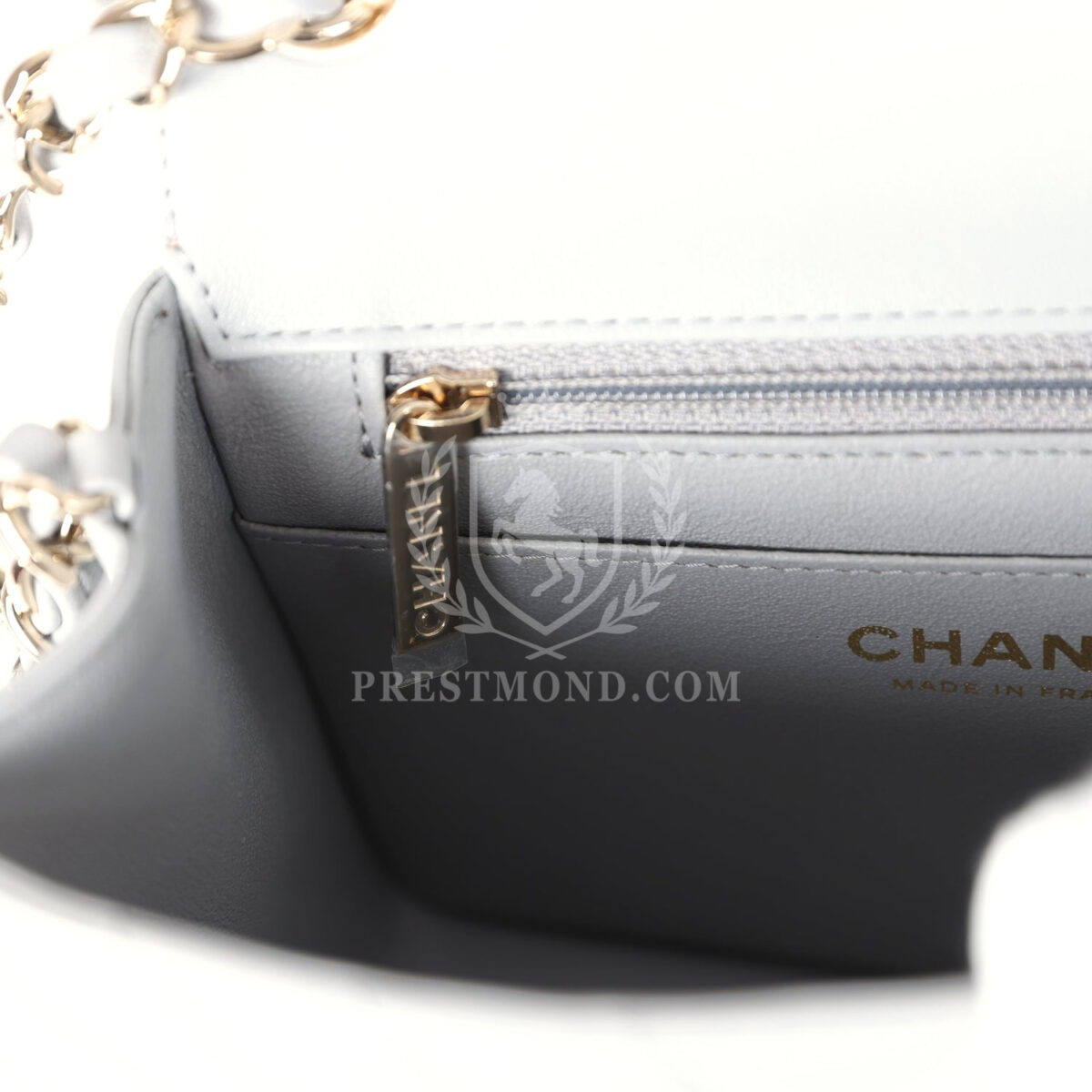 Chanel Mini Chevron Square Flap Bag Light Grey Lambskin Light Gold Hardware — изображение 10