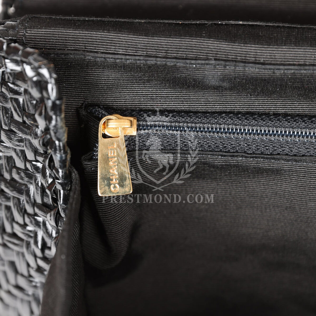 Vintage Chanel Flap Bag Black Wicker Gold Hardware — изображение 10
