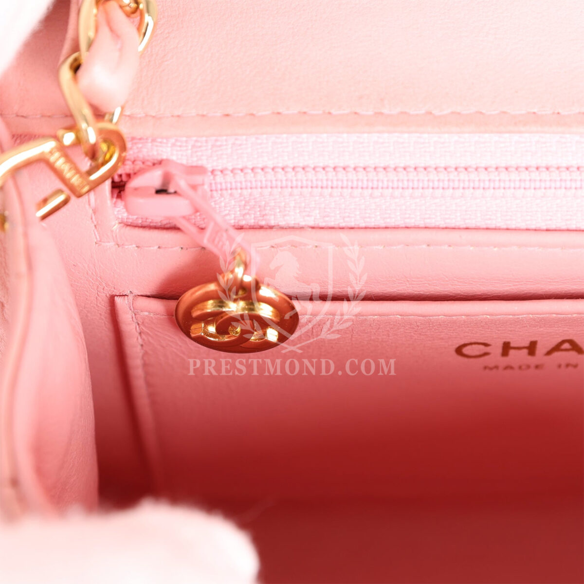Vintage Chanel Mini Square Flap Light Pink Lambskin Gold Hardware — изображение 10