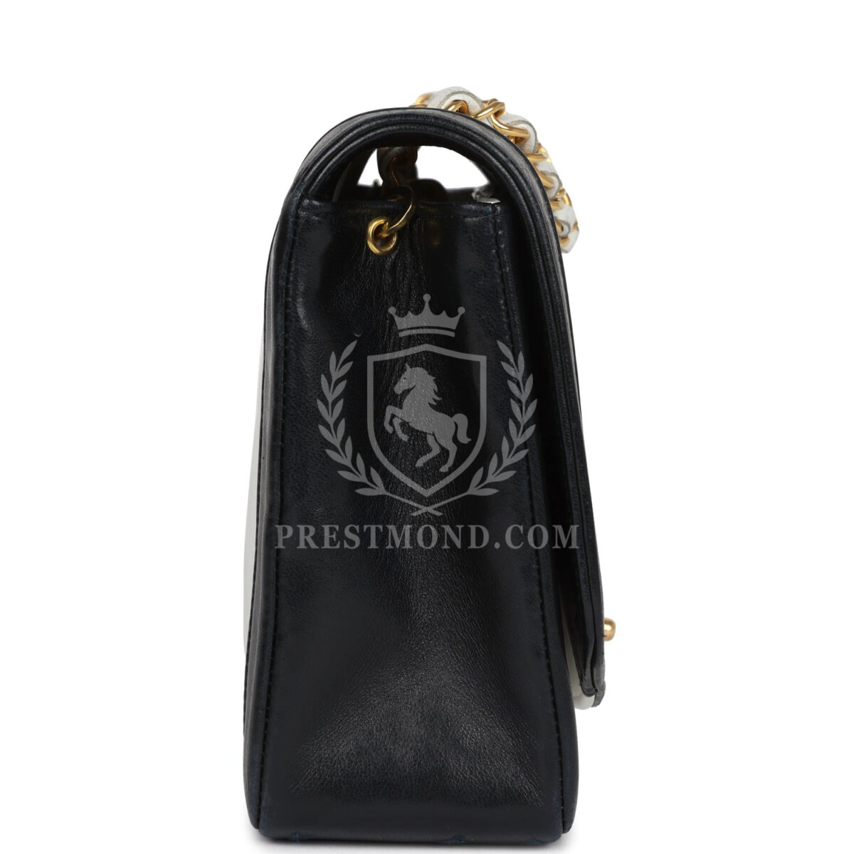 Vintage Chanel Medium Diana Flap Bag White and Black Lambskin Gold Hardware — изображение 3