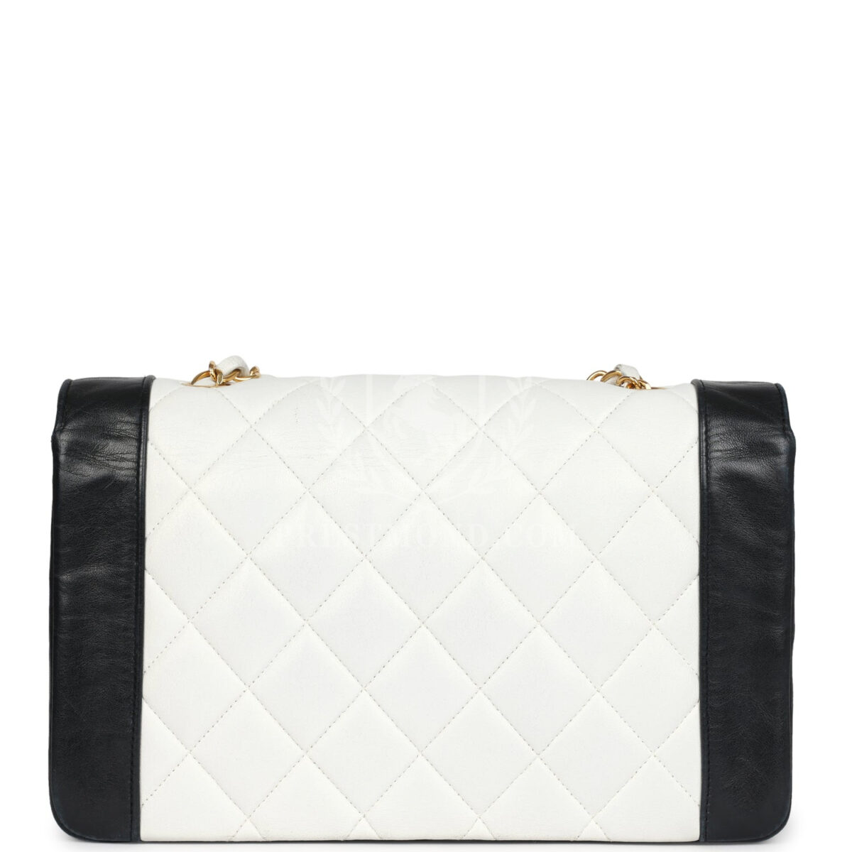 Vintage Chanel Medium Diana Flap Bag White and Black Lambskin Gold Hardware — изображение 4