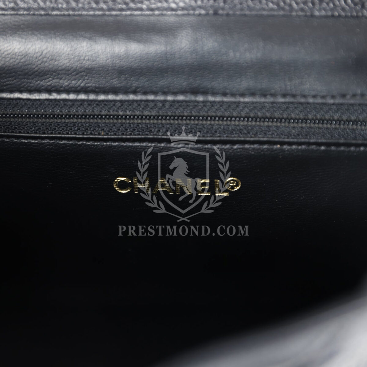 Vintage Chanel Medium CC Backpack Black Caviar Gold Hardware — изображение 12