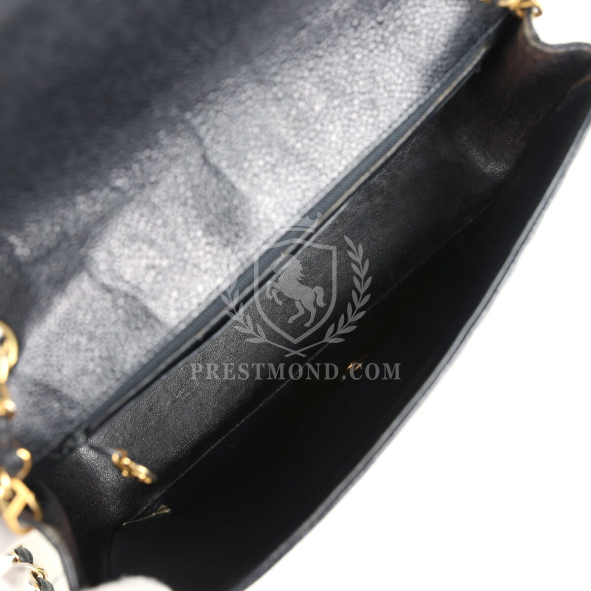 Vintage Chanel Medium Vertical Flap Bag Black Caviar Gold Hardware — изображение 8