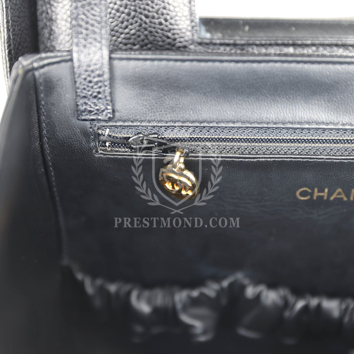 Vintage Chanel Large Box Vanity Bag Black Caviar Gold Hardware — изображение 10