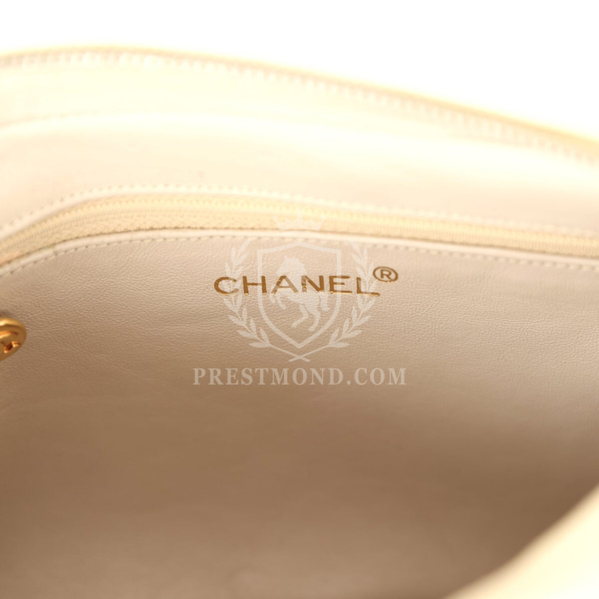 Vintage Chanel Medium Camera Bag Light Beige Caviar Gold Hardware — изображение 10