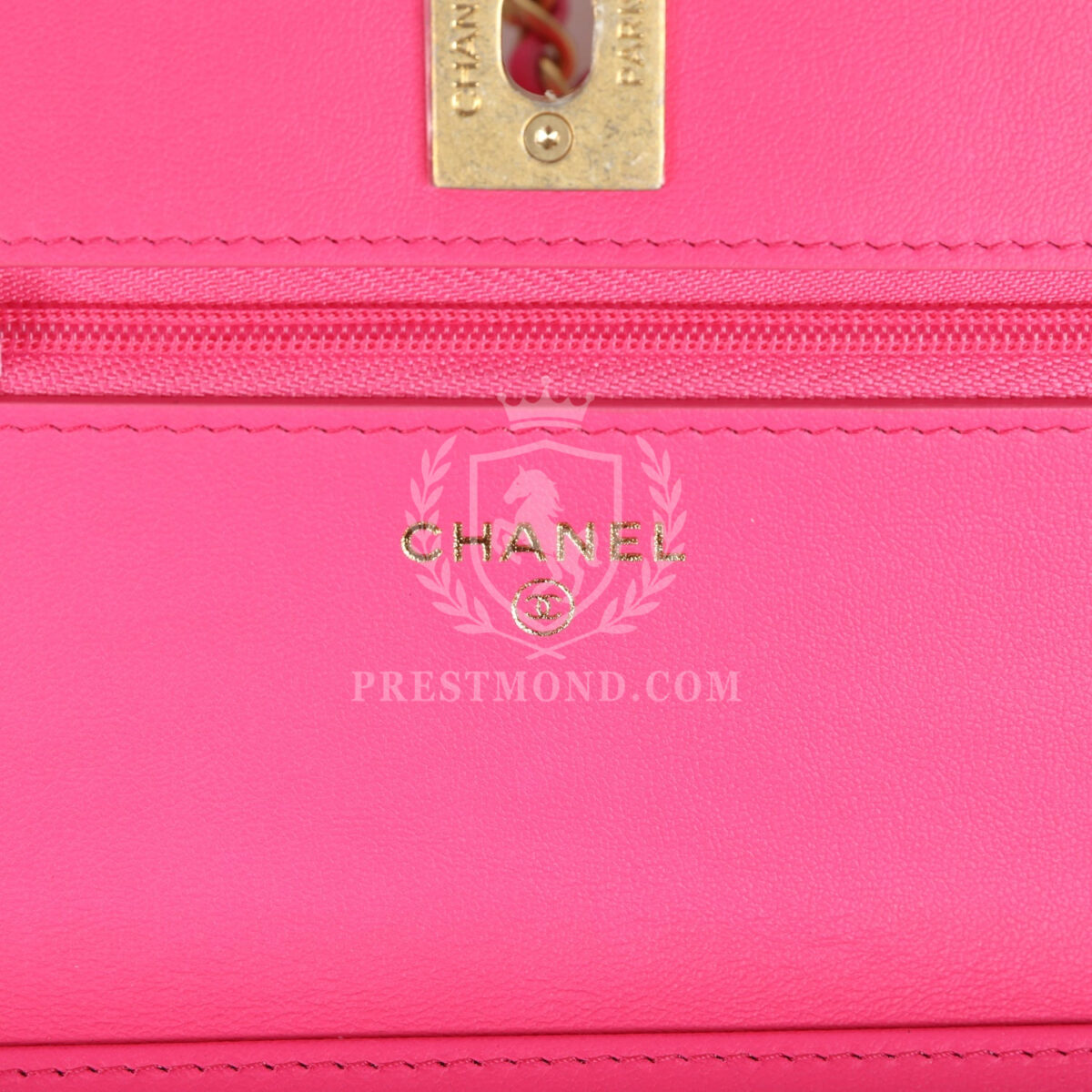 Chanel Wallet on Chain WOC Fuchsia Caviar Antique Gold Hardware — изображение 12