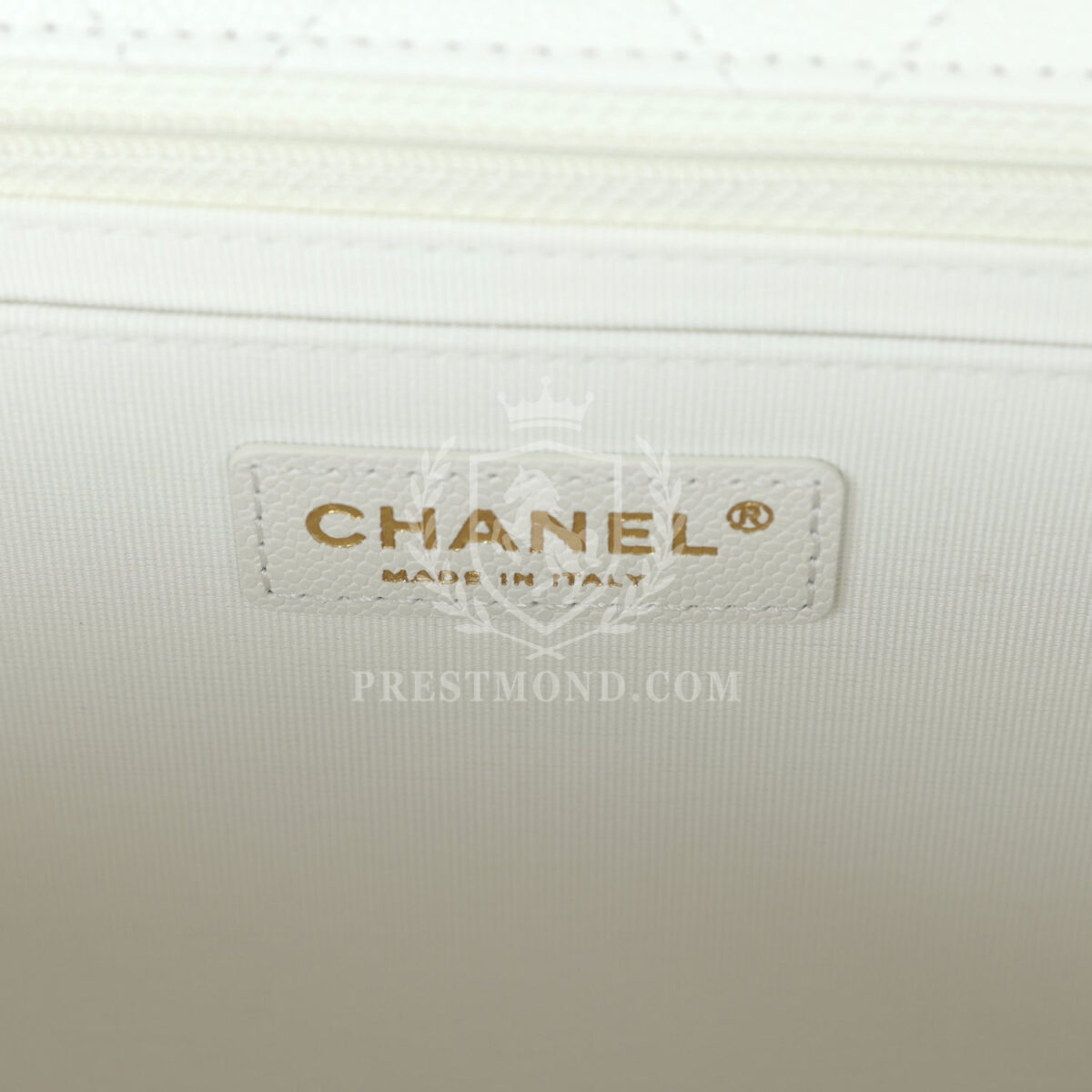 Chanel XXL Flap Bag White Shiny Caviar Light Gold Hardware — изображение 9