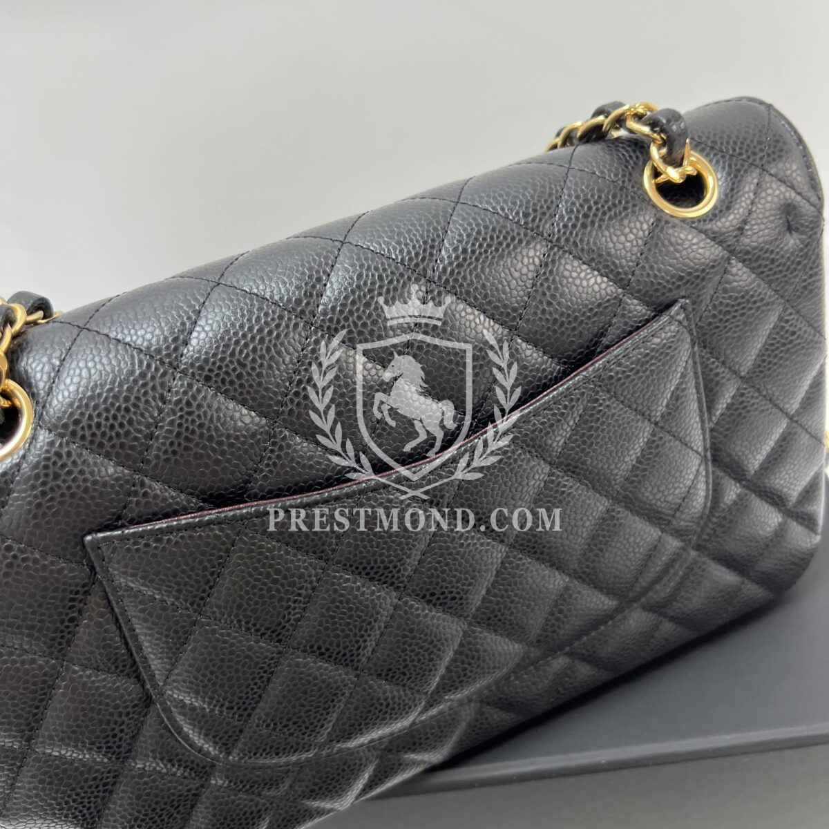 Chanel 11.12 Medium Classic Flap Bag — изображение 16