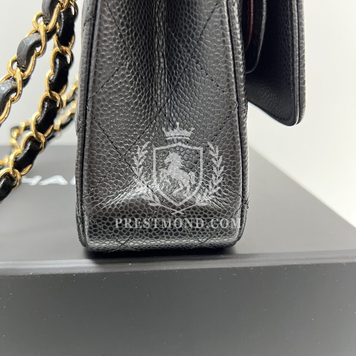 Chanel 11.12 Medium Classic Flap Bag — изображение 21