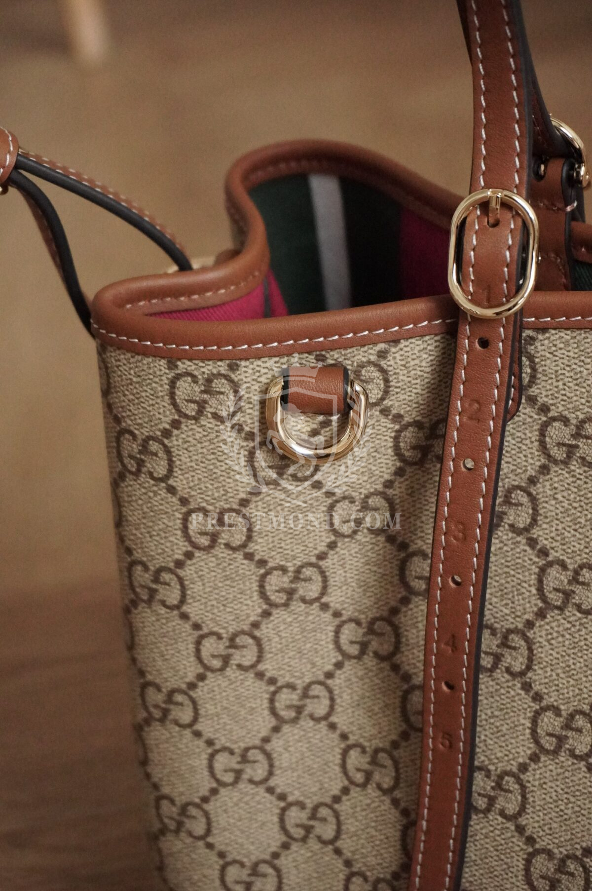 GUCCI Coated Canvas Tote Bag 30см — изображение 13