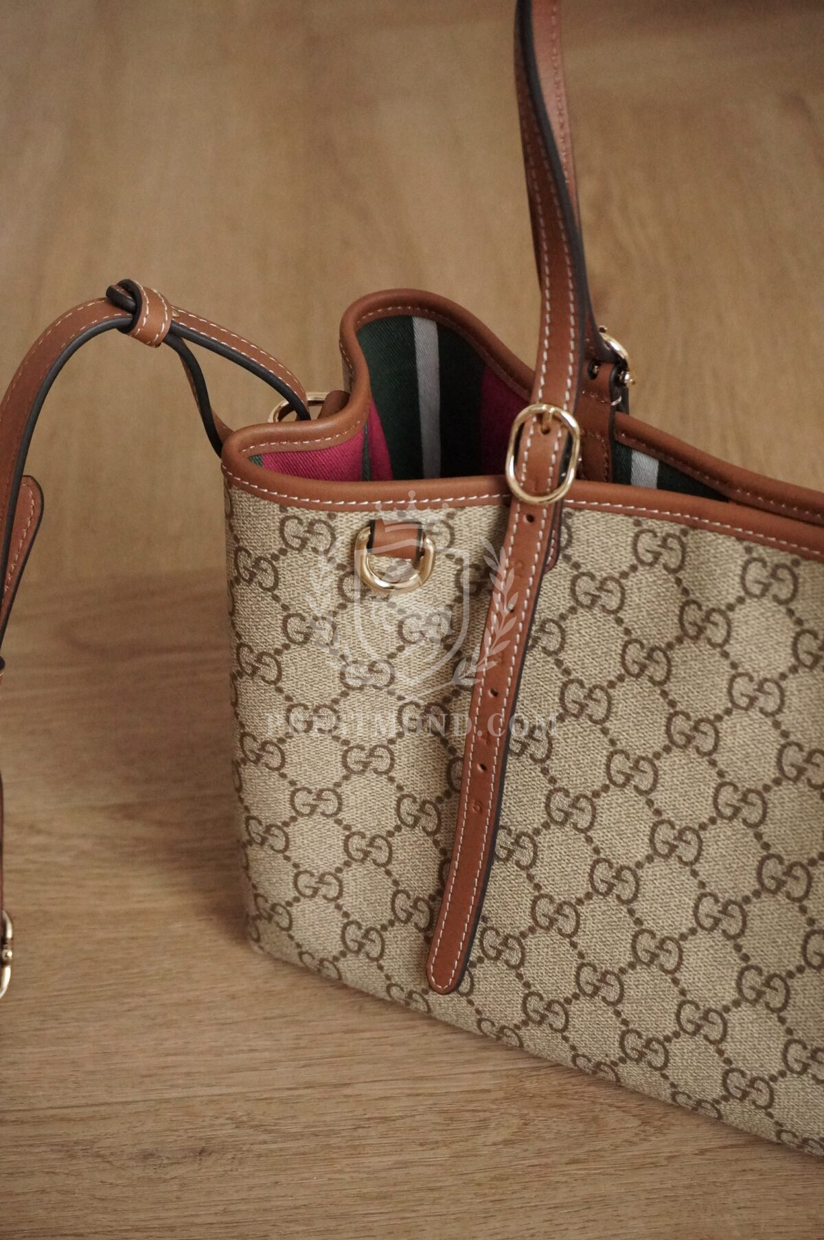 GUCCI Coated Canvas Tote Bag 30см — изображение 9