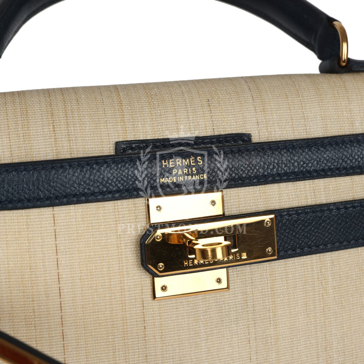 Vintage Hermes Kelly Sellier 28 Bleu Marine Courchevel and Ecru Crinoline GHW — изображение 7