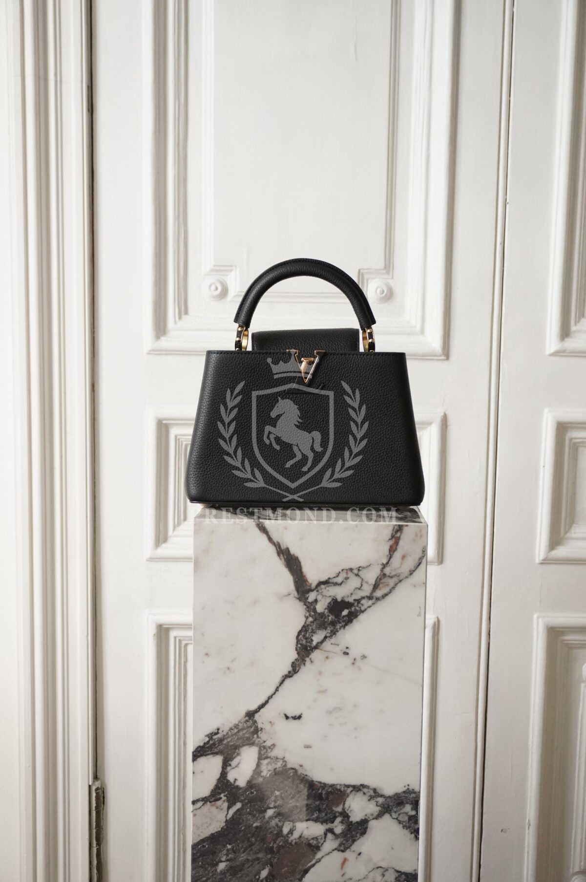 Louis Vuitton Capucines 27см