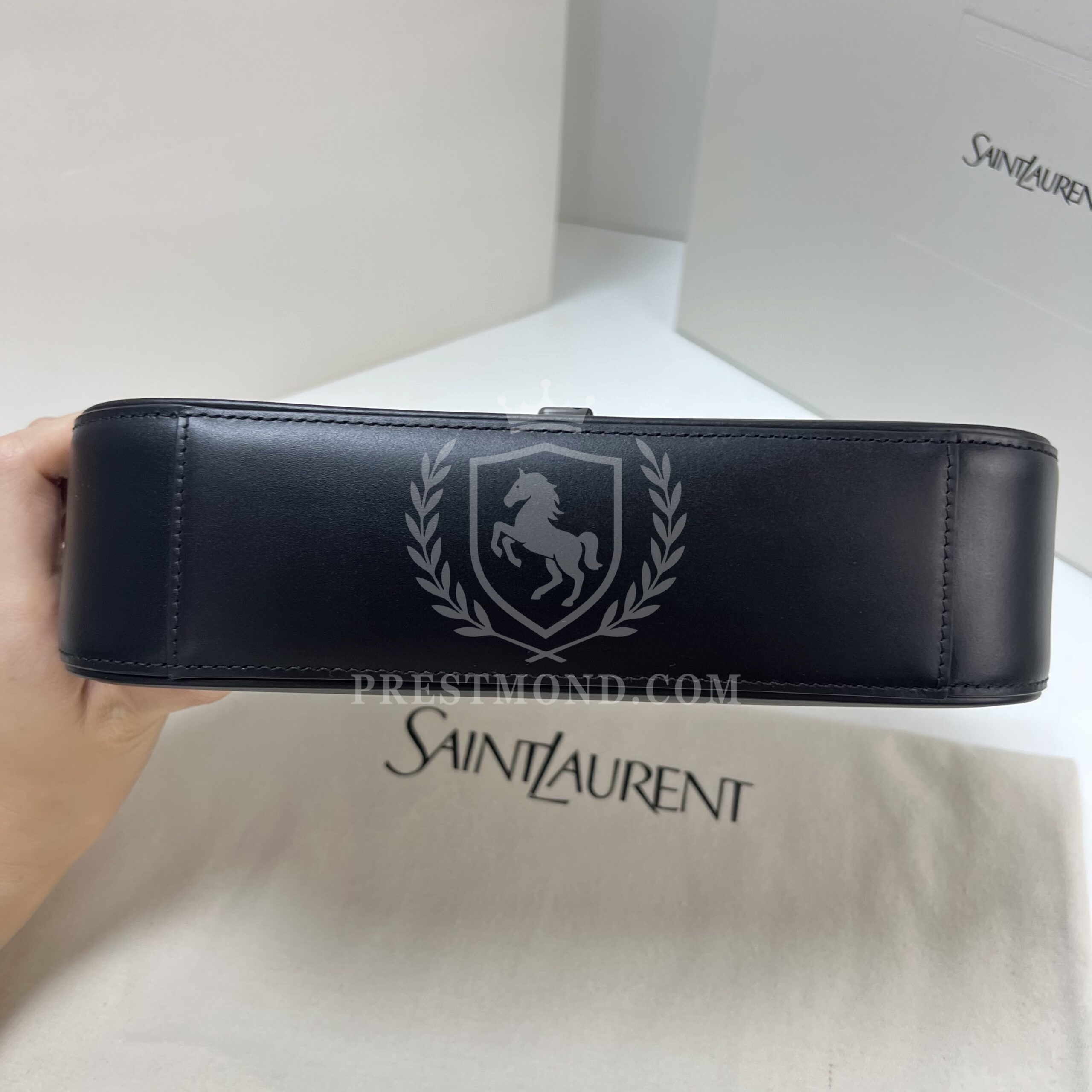 YSL Le 5 à 7 Hobo Bag in smooth leather — изображение 7